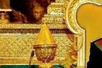 ឯកឧត្តម សេង ស៊ីវុត្ថា ប្រធានសាលាឧទ្ធរណ៍ភ្នំពេញ និងឯកឧត្តម អ៊ុក សាវុធ អគ្គព្រះរាជអាជ្ញា ផ្ញើសារ សារលិខិតថ្វាយព្រះពរ សូមក្រាបបង្គំទូលថ្វាយព្រះករុណាព្រះបាទ សម្តេចព្រះបរមនាថ នរោត្តម សីហមុនី ព្រះមហាក្សត្រ នៃព្រះរាជាណាចក្រកម្ពុជា