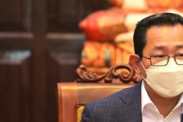 ឯកឧត្តម សេង ស៊ីវុត្ថា ប្រធានសាលាឧទ្ធរណ៍ភ្នំពេញ និងឯកឧត្តម អ៊ុក សាវុធ អគ្គព្រះរាជអាជ្ញា ផ្ញើសារ សារលិខិតគោរពជូនពរ ឯកឧត្តម កើត រិទ្ធ  រដ្ឋមន្រ្តីក្រសួងយុត្តិធម៌ និងលោកជំទាវ